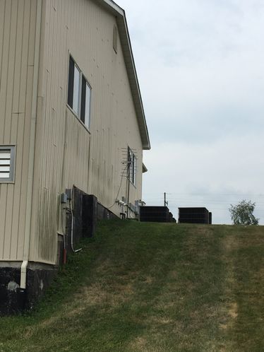 805 S County Line Rd, Hebron, IN 46341